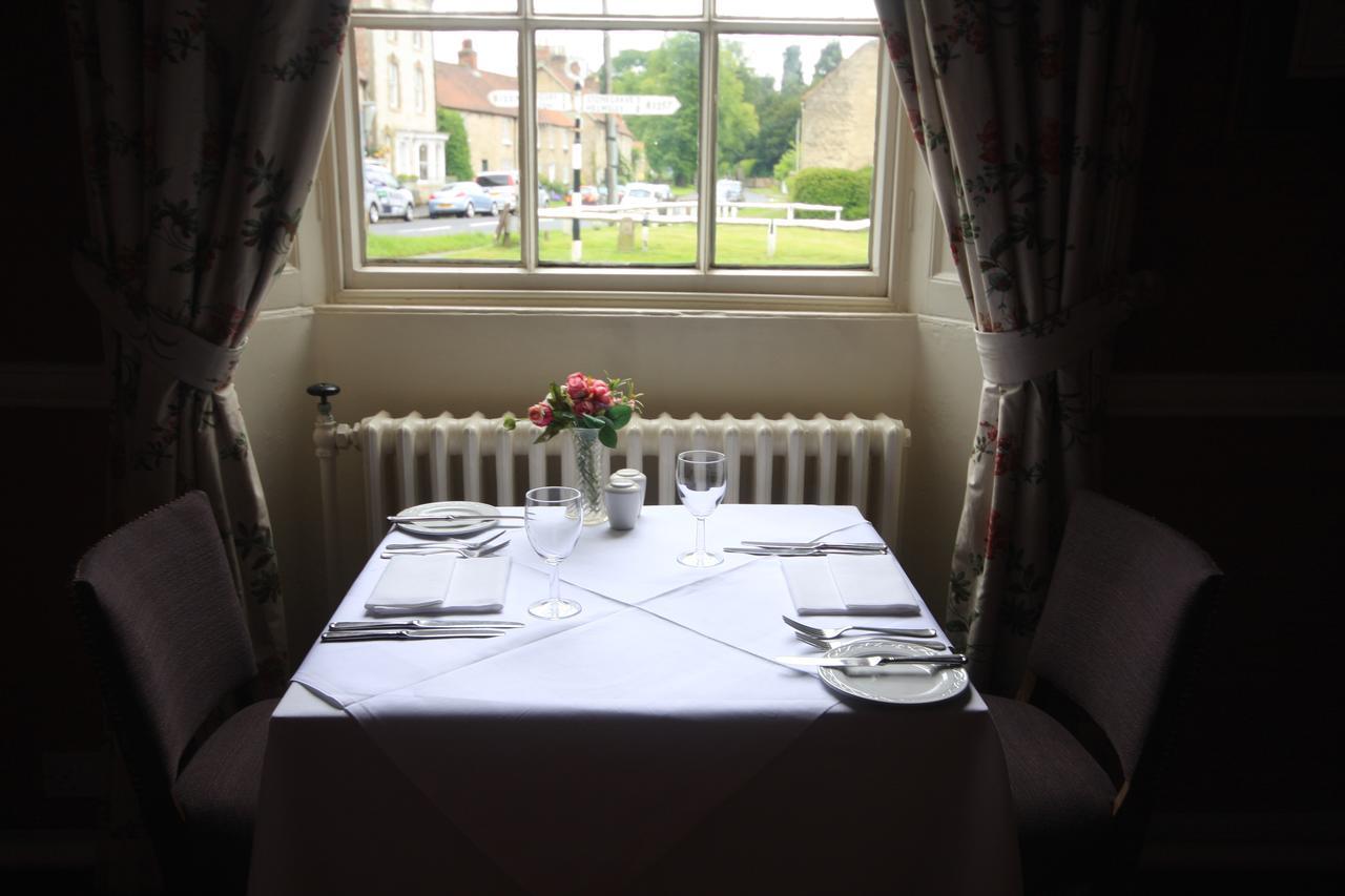 Worsley Arms Hotel Hovingham Exterior foto